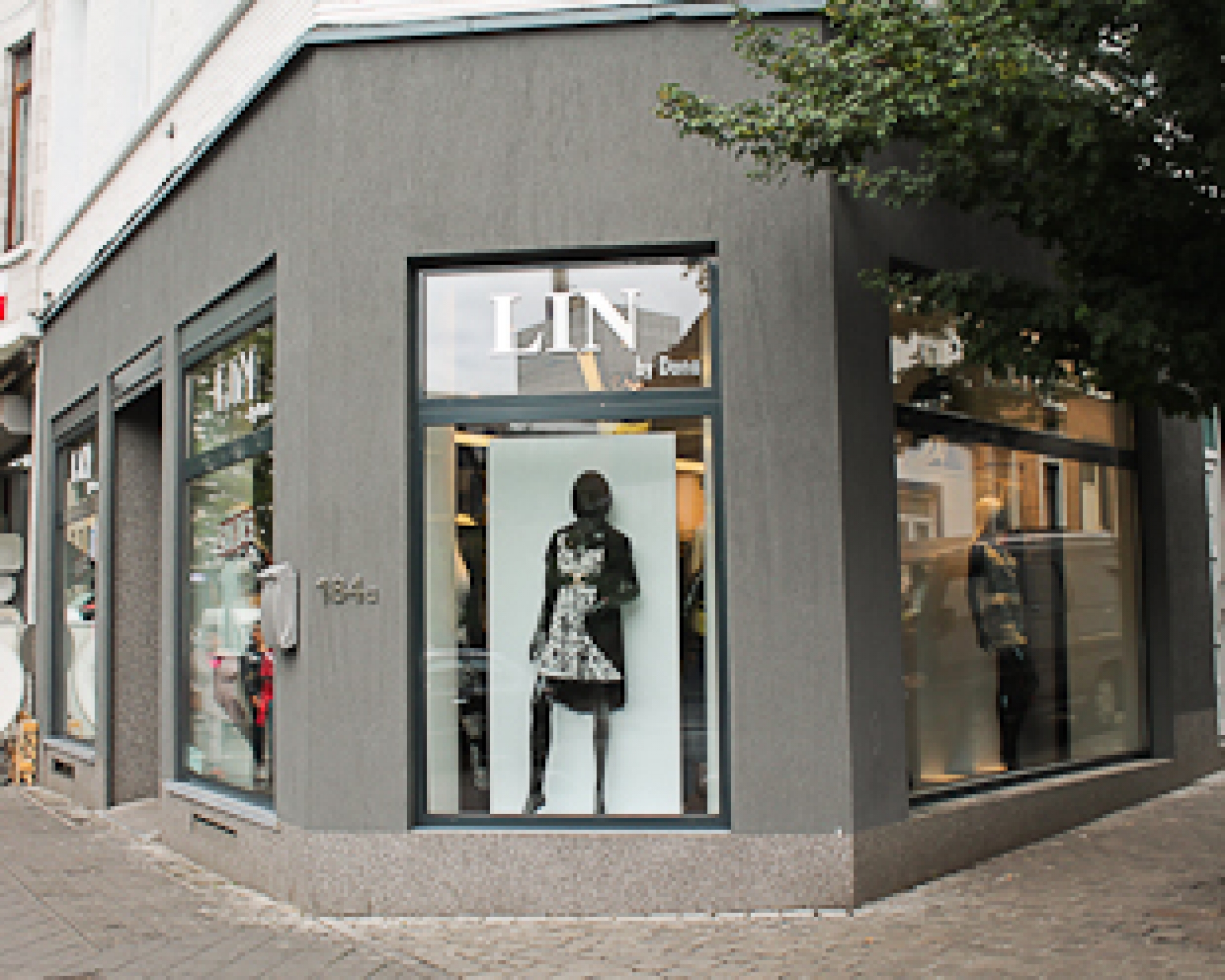 Lin by Dona Lin by Dona