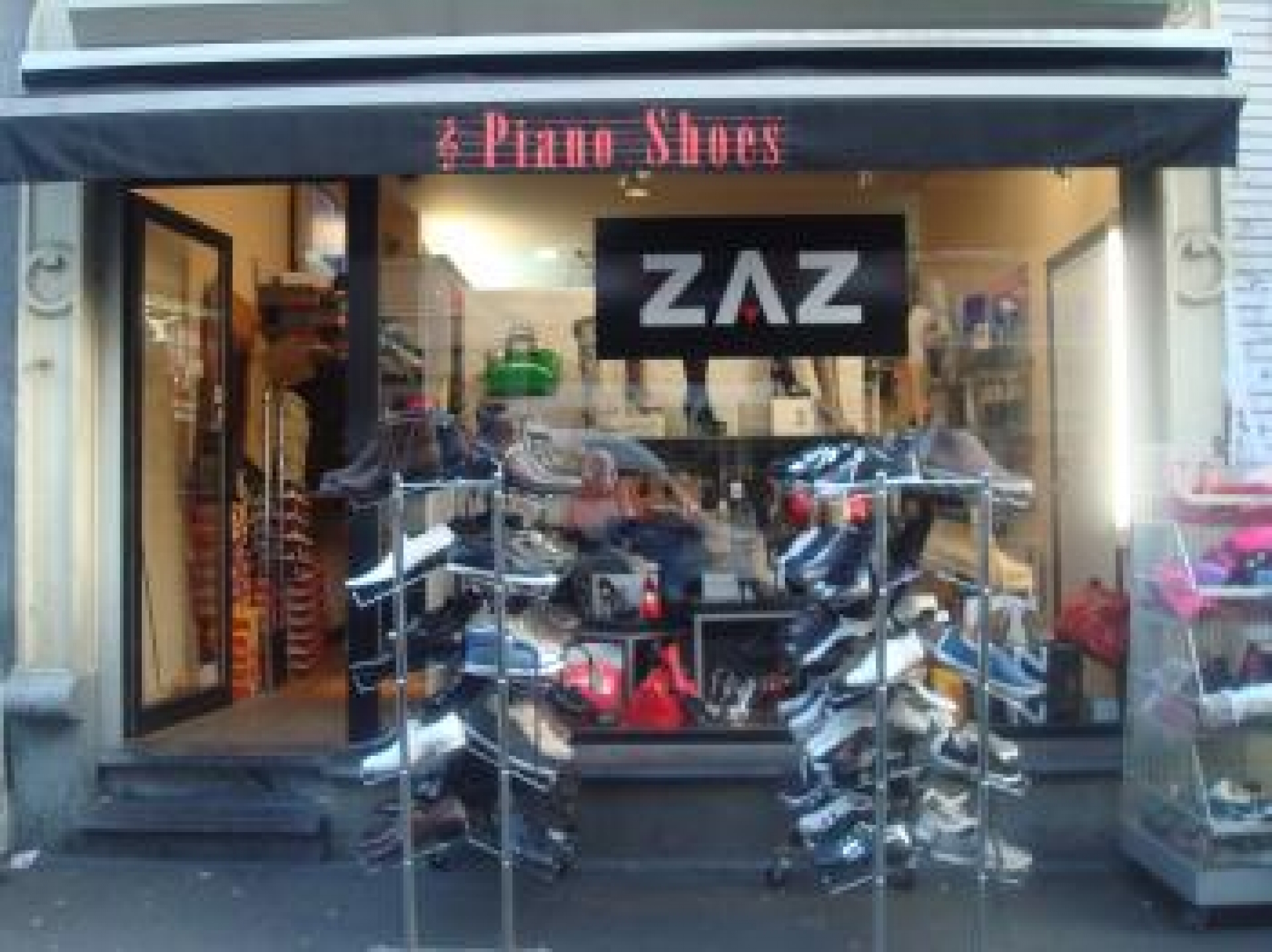 Piano shoes Piano shoes